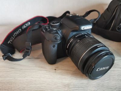 Лот: 16270372. Фото: 1. Фотоаппарат Canon EOS 600D. Цифровые зеркальные