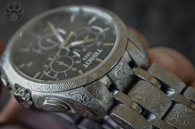 Лот: 20364211. Фото: 1. Мужские часы Tissot с гравировкой. Оригинальные наручные часы