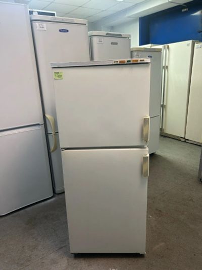 Лот: 25803120. Фото: 1. Холодильник (05208). Холодильники, морозильные камеры
