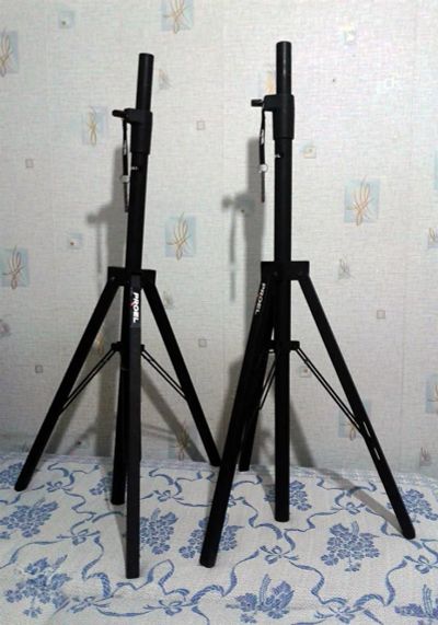 Лот: 3321325. Фото: 1. Фирменные стойки под акустику... Эстрадная акустика и усилители