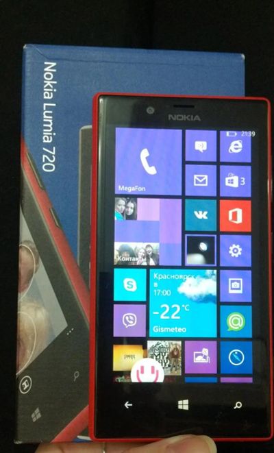 Лот: 3668571. Фото: 1. Nokia Lumia 720 красный полный... Смартфоны