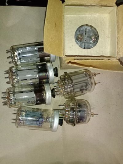 Лот: 19707839. Фото: 1. Радиолампы комплект 2. Электронные лампы