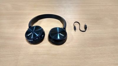 Лот: 12313340. Фото: 1. беспроводные наушники Sony MDR-ZX... Наушники, гарнитуры