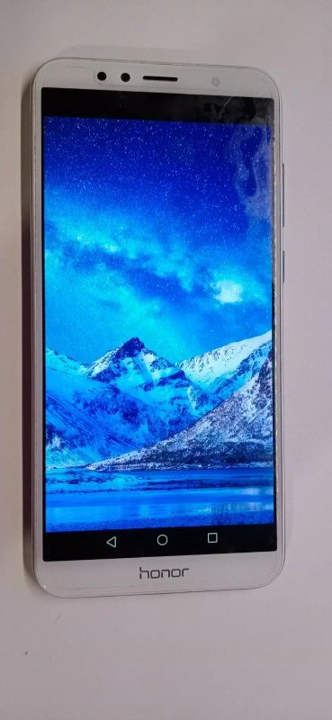 Лот: 17196390. Фото: 1. Смартфон Huawei Honor 7A Pro. Смартфоны