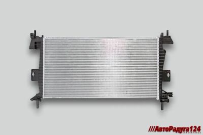 Лот: 25592656. Фото: 1. Радиатор основной Ford Focus 3... Двигатель и элементы двигателя