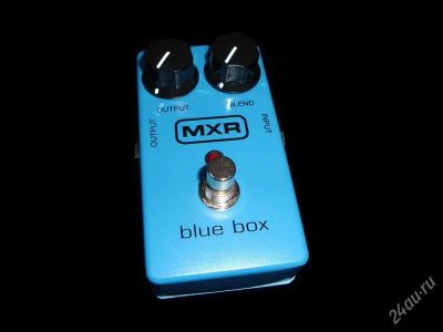 Лот: 1131778. Фото: 1. MXR M103 Blue Box Fuzz Octave... Гитарные эффекты и комбоусилители