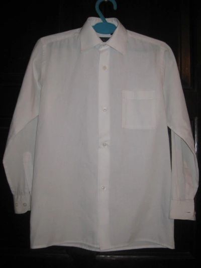 Лот: 8062395. Фото: 1. отличная белая рубашка 36-38 рост... Рубашки, блузки, водолазки