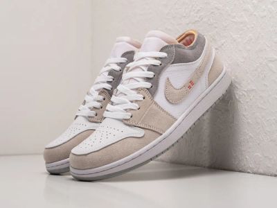Лот: 20596274. Фото: 1. Кроссовки Nike Air Jordan 1 Low. Кеды, кроссовки, слипоны