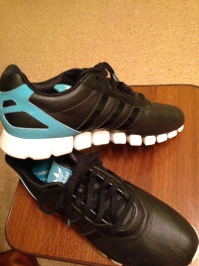 Лот: 3998007. Фото: 1. Кроссовки adidas. Кеды, кроссовки, слипоны
