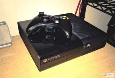 Лот: 9182738. Фото: 1. xbox 360e 320 gb freeboot + 30... Игровые приставки, консоли
