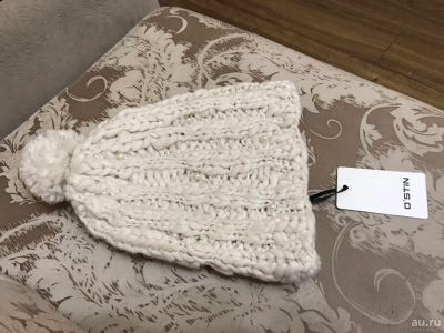 Лот: 12839863. Фото: 1. Новая шапочка OSTIN с жемчугом. Головные уборы