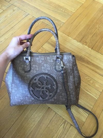 Лот: 11742210. Фото: 1. сумка Guess (оригинал). Сумки