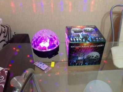 Лот: 12487379. Фото: 1. LED Crystal Magic Ball Light -... Гирлянды, шарики, новогодние аксессуары