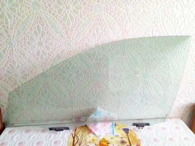 Лот: 9298991. Фото: 1. Стекло, передняя левая дверь NZE120. Другое (автозапчасти)