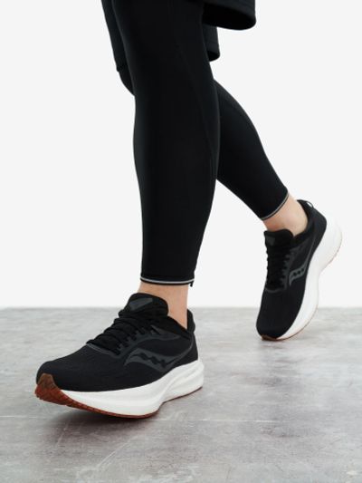 Лот: 24284001. Фото: 1. Кроссовки мужские Saucony Triumph... Кеды, кроссовки, слипоны