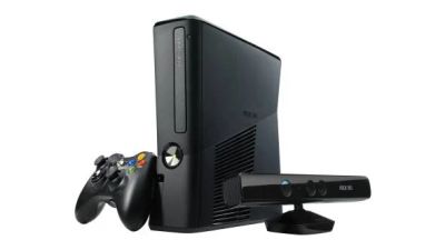 Лот: 6674213. Фото: 1. XBOX 360 4gb+kinect+2 беспроводных... Игровые приставки, консоли
