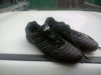 Лот: 11925476. Фото: 1. Кроссовки adidas. Кеды, кроссовки, слипоны