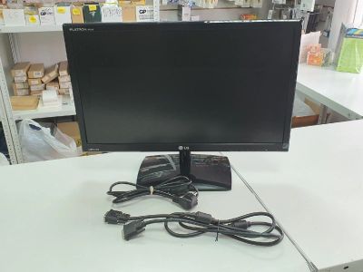 Лот: 17328903. Фото: 1. Монитор LG IPS 23.5'. ЖК-мониторы