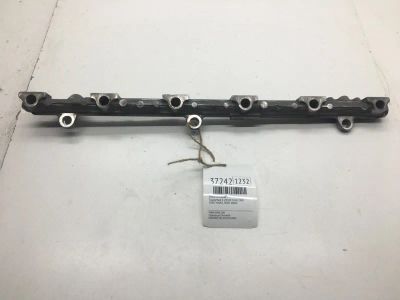Лот: 20388319. Фото: 1. Рейка топливная Toyota Mark Ii... Топливная система