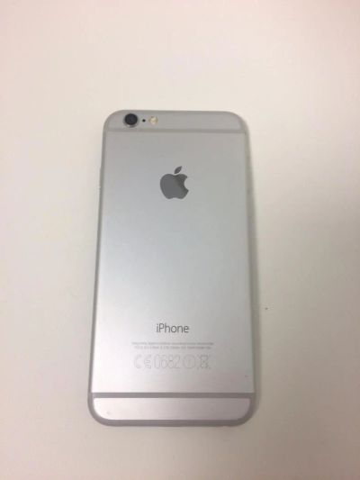Лот: 6376804. Фото: 1. iPhone 6 Silver 64 Gb. Смартфоны