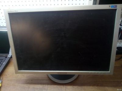 Лот: 14984474. Фото: 1. Монитор Samsung syncmaster 205bw. ЖК-мониторы