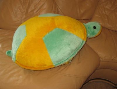 Лот: 10121364. Фото: 1. Большая подушка - игрушка (черепаха... Одеяла, подушки