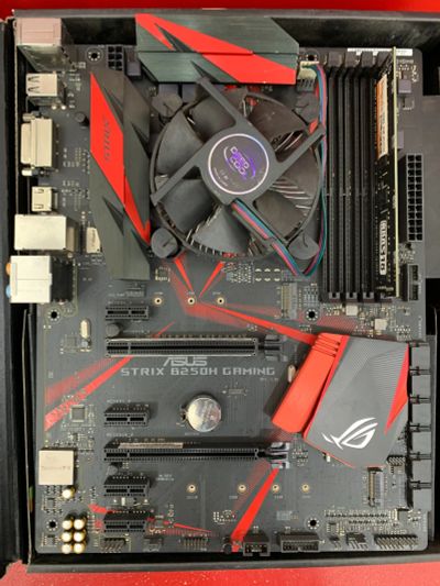 Лот: 25120697. Фото: 1. Материнская плата Asus RoG Strix... Материнские платы