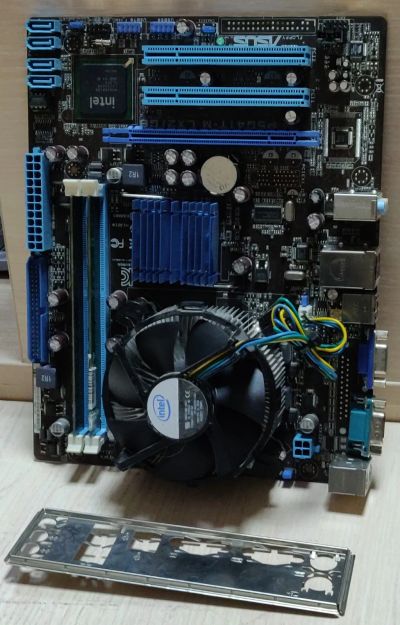 Лот: 19177518. Фото: 1. Комплект Core™2 Quad Q9400 +4... Комплекты запчастей