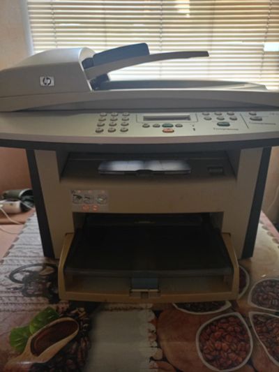 Лот: 23355928. Фото: 1. МФУ-HP Laserjet 3052 б\у рабочий... Картриджи, расходные материалы