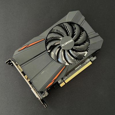 Лот: 21251920. Фото: 1. Gigabyte AMD Radeon RX 560 OC... Видеокарты