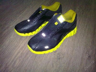 Лот: 1672822. Фото: 1. Reebok Zigtech. Кеды, кроссовки, слипоны