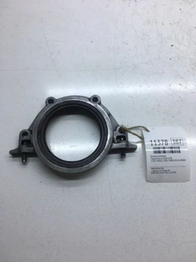 Лот: 20377359. Фото: 1. Крышка коленвала Toyota Mark Ii... Двигатель и элементы двигателя