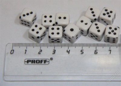 Лот: 2552047. Фото: 1. Бусина кубик игральный. Бижутерия ручной работы