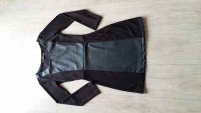 Лот: 4083401. Фото: 1. Мини платье Zara с кожаной вставкой. Платья