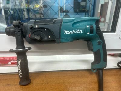 Лот: 25639762. Фото: 1. Перфоратор makita HR 2470. Электроинструмент
