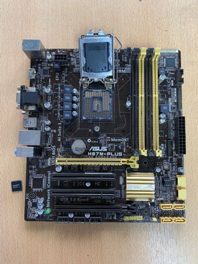 Лот: 15670035. Фото: 1. Материнская плата 1150 ASUS LGA1150... Материнские платы