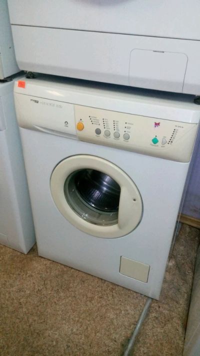 Лот: 4678303. Фото: 1. Стиральная машина Zanussi FE1014N... Стиральные машины
