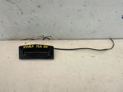Лот: 24694290. Фото: 1. кнопка открывания багажника Opel... Другое (автозапчасти)