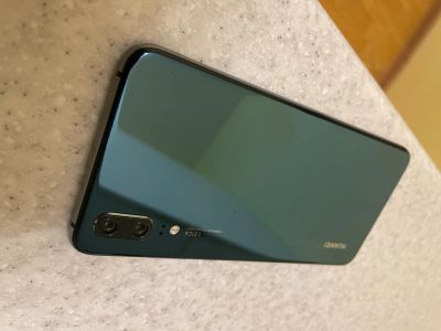 Лот: 17947630. Фото: 1. Huawei p20 128 Gb. Смартфоны