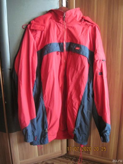 Лот: 16302751. Фото: 1. Куртка "Nike" оригинал. Верхняя одежда