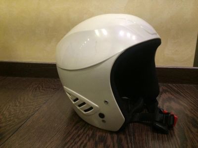 Лот: 5192661. Фото: 1. Горнолыжный шлем детский. Шлемы