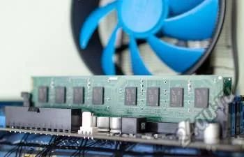 Лот: 5794038. Фото: 1. DDR 3 8GB 2500 рабочая!!! 1 день... Оперативная память