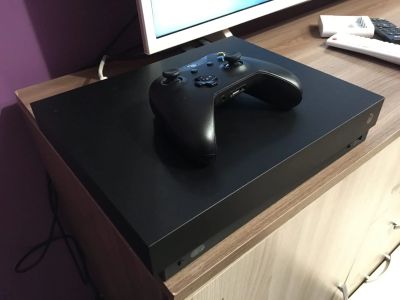 Лот: 16238490. Фото: 1. Xbox One X. Игровые приставки, консоли
