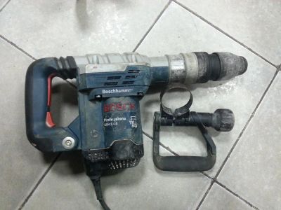 Лот: 6845500. Фото: 1. Продам отбойный молоток Bosch... Электроинструмент