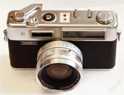 Лот: 1802421. Фото: 1. YASHICA Elektro 35. Плёночные дальномерные, шкальные
