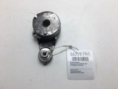 Лот: 20404436. Фото: 1. Натяжитель ремня Nissan Serena... Двигатель и элементы двигателя