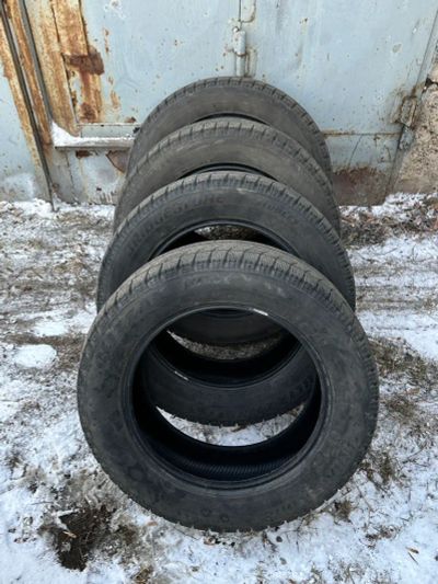 Лот: 24581216. Фото: 1. Зимние шины Bridgestone. Шины