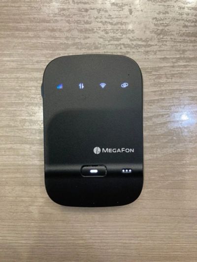Лот: 18055508. Фото: 1. Мобильный роутер Megafon 4G MR150-6. Маршрутизаторы (роутеры)