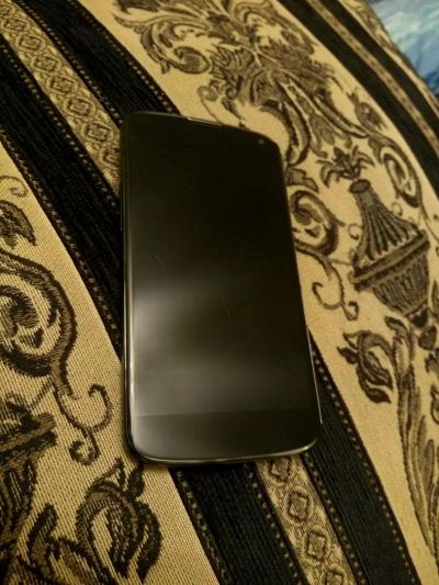 Лот: 8212289. Фото: 1. LG Nexus 4 8gb. Смартфоны