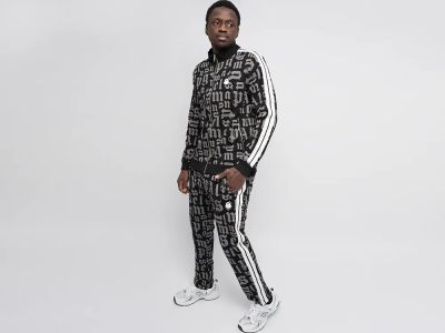 Лот: 24978617. Фото: 1. Спортивный костюм Moncler. Спортивные костюмы